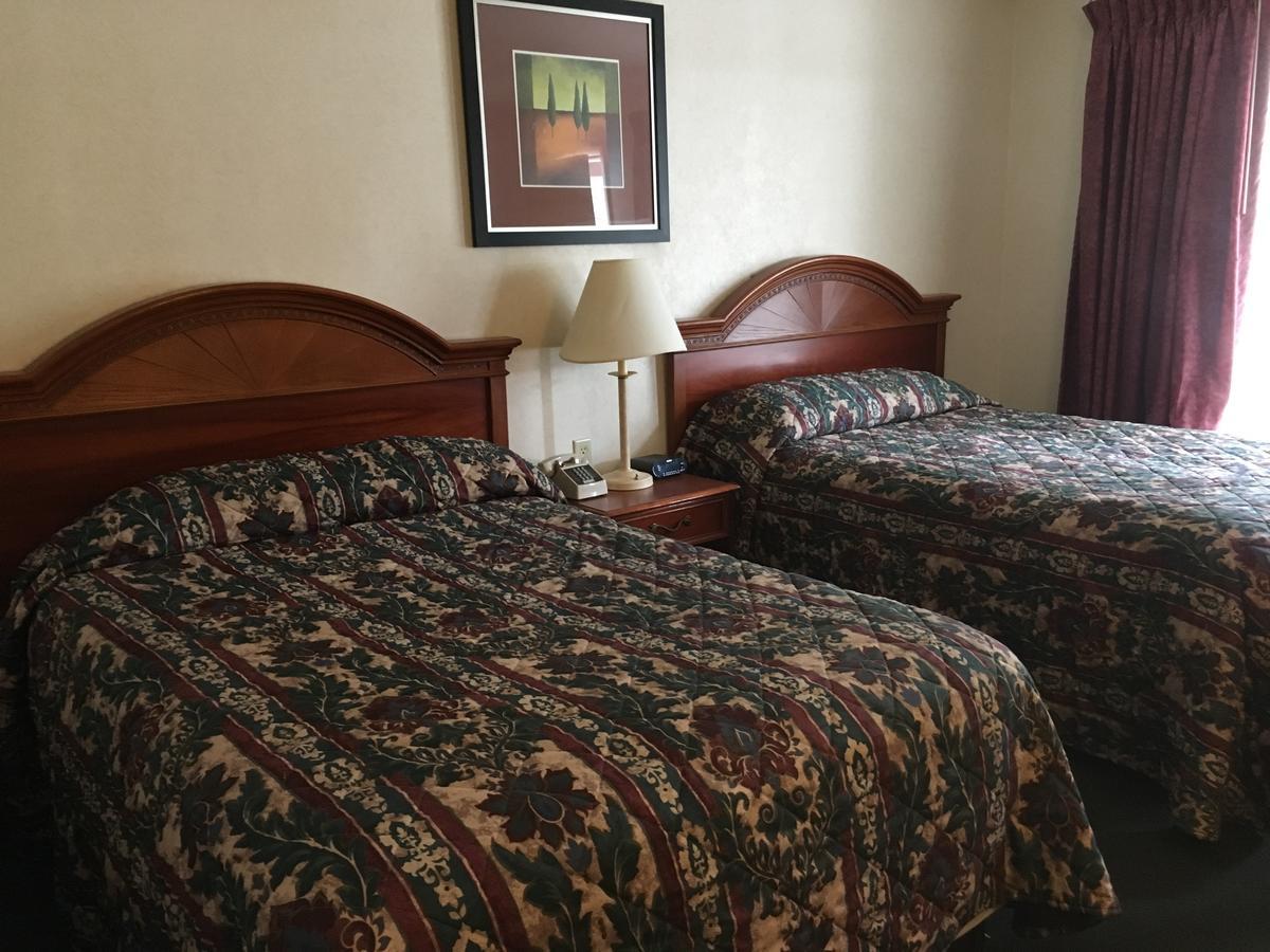 Landmark Motor Inn Glens Falls Exteriér fotografie