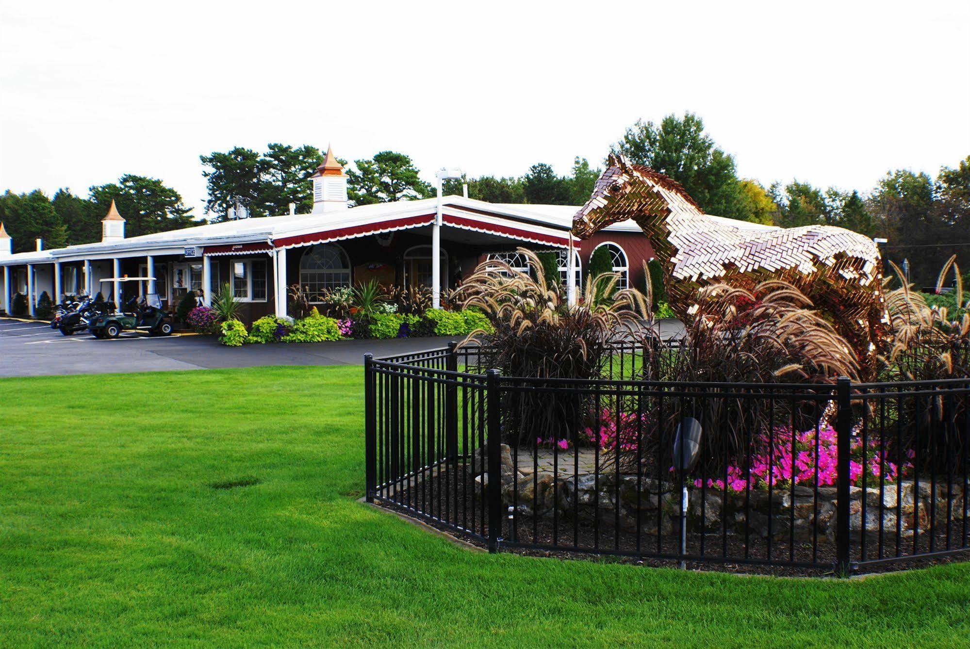 Landmark Motor Inn Glens Falls Exteriér fotografie